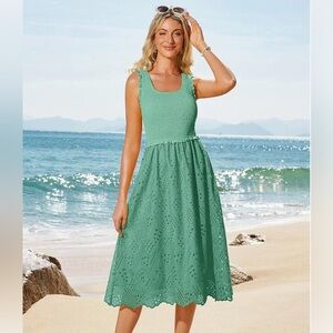 Green Sleeveless Midi Dress
